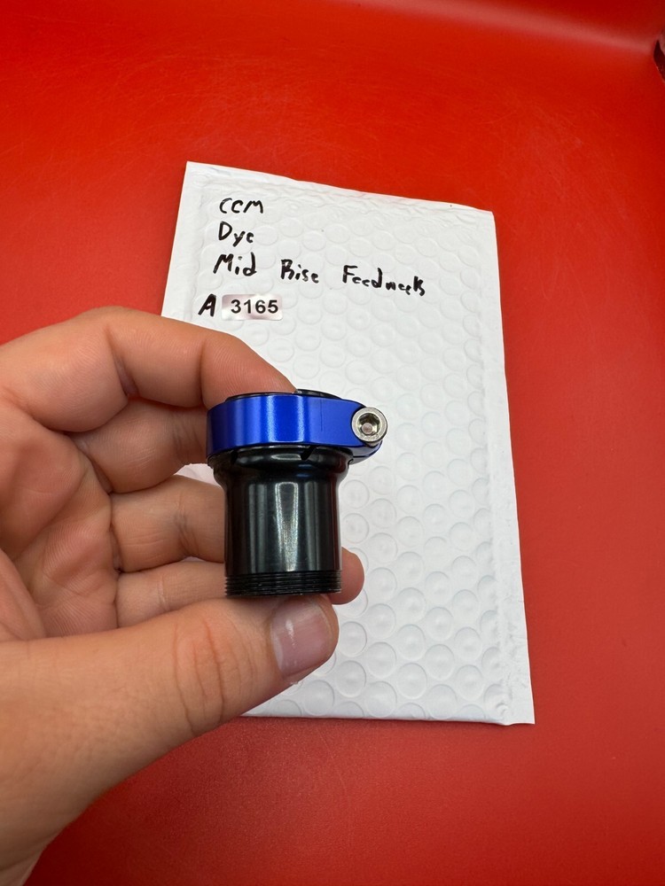 CCM Dye Mid Rise Feedneck