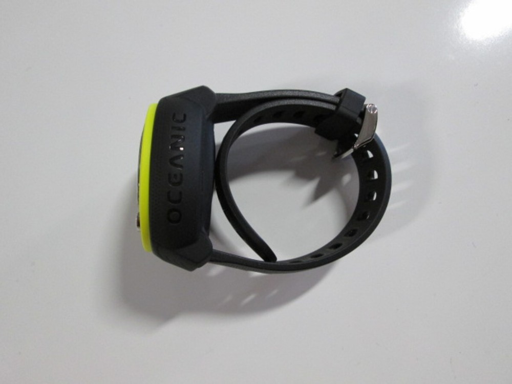 Oceanic Veo 4.0 Wrist Dive Computer - Reliable and Advanced Wrist Computer