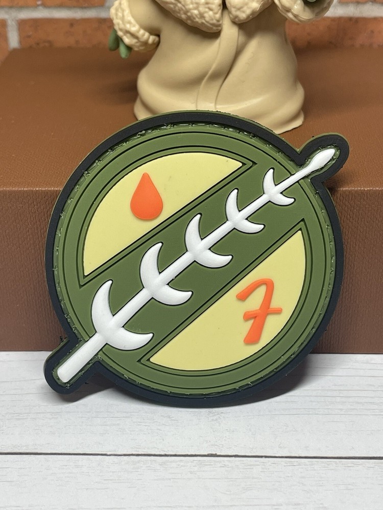 PVC Tactical Patch - Mandalorian Boba Fett Crest Patch - Morale Gun Patch