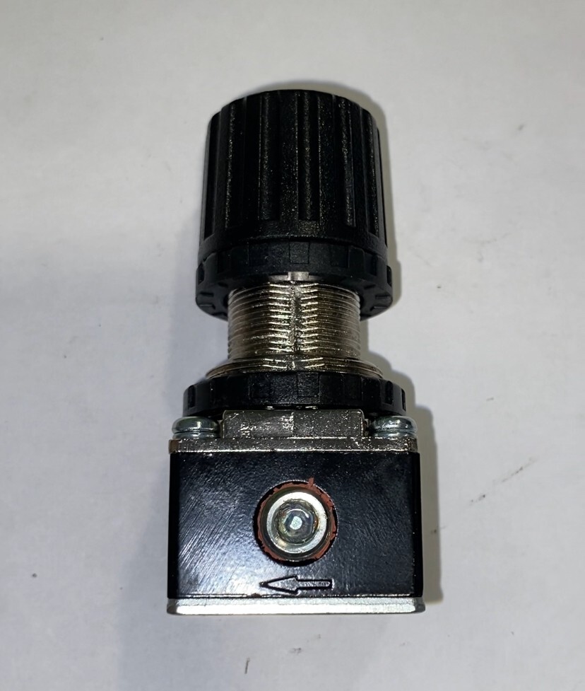 THB Air Pressure Regulator for compressor R152N w/ Bracket