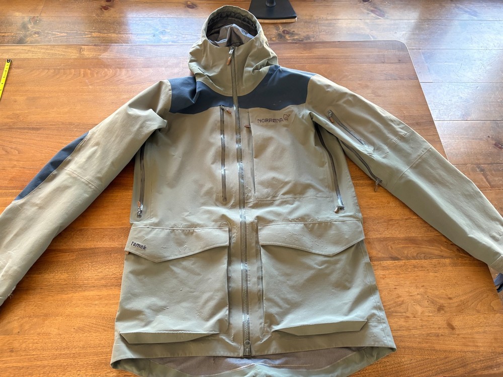 Norrona Tamok Gore-Tex ski jacket - Mens Medium