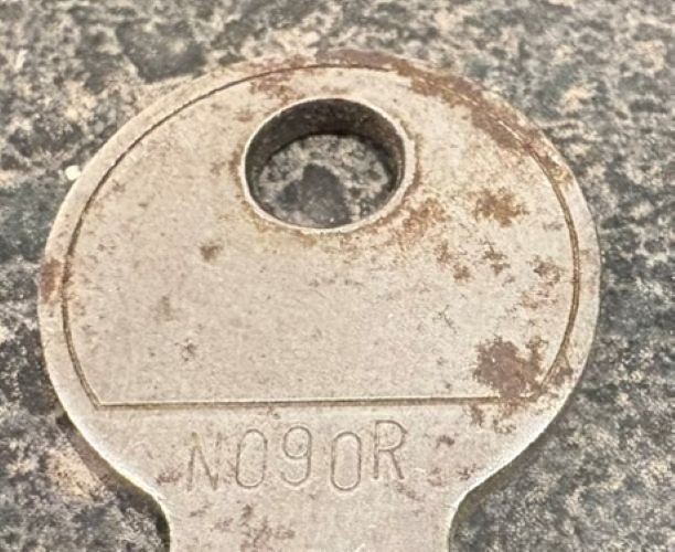 Thule original Replacement Key code N090R