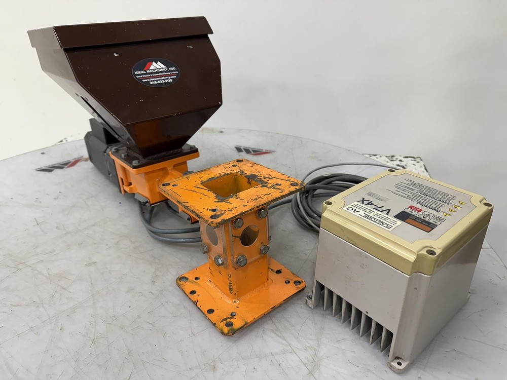 Plasticolor 2000 Additive Feeder Used #145803