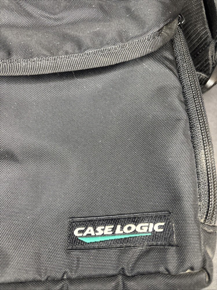 Vintage Case Logic CD Player Walkman Discman Carrying Case Soft Shoulder Strap
