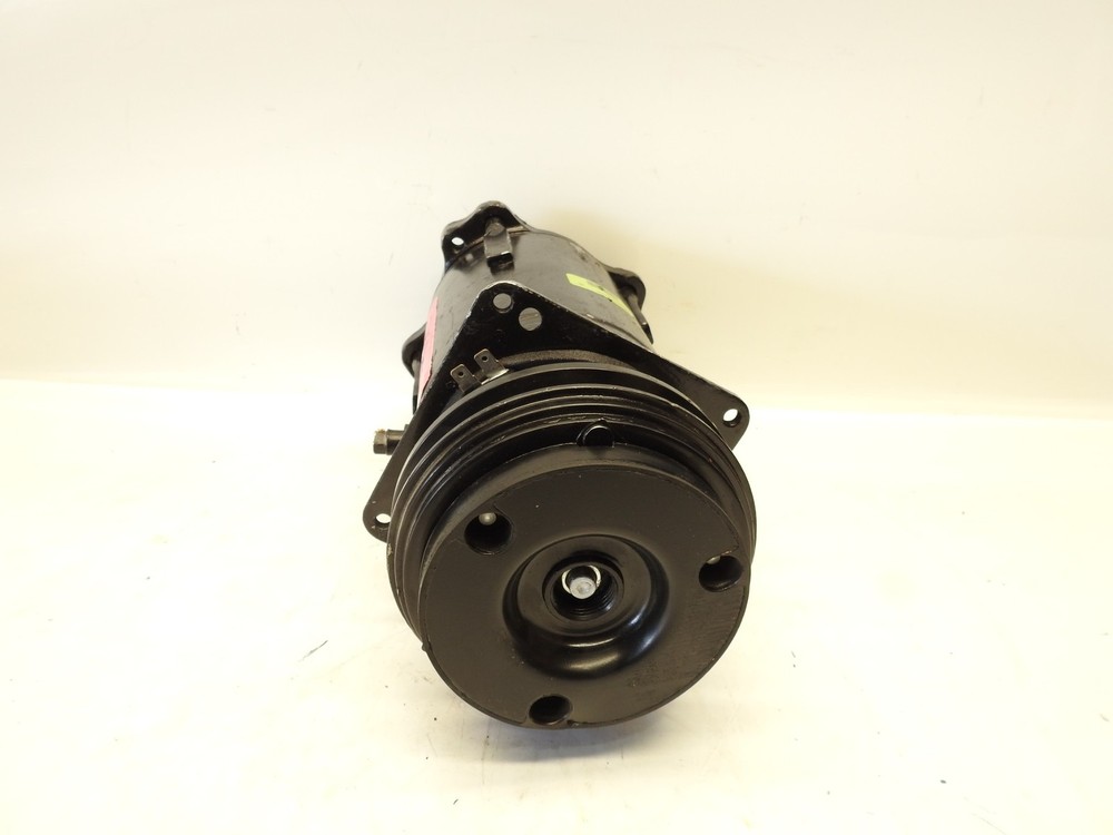 New Genuine Four Seasons 2370191 AC/ COMPRESSOR