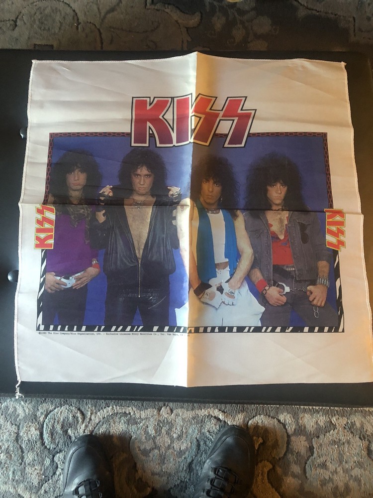 KISS ANIMALIZE TOUR VINTAGE TAPESTRY FLAG OFFICIAL NEVER DISPLAYED