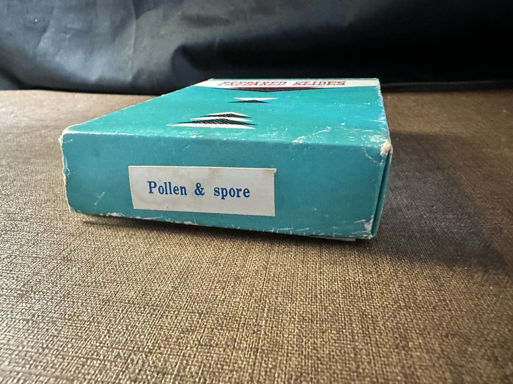AmScope PS25 Prepared Microscope Slide Set Pollen & Spore Vintage