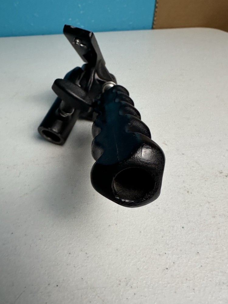 Balcar PSU-4 Flash Head Tilt Bracket Handle Assembly – Missing Clamp Screw