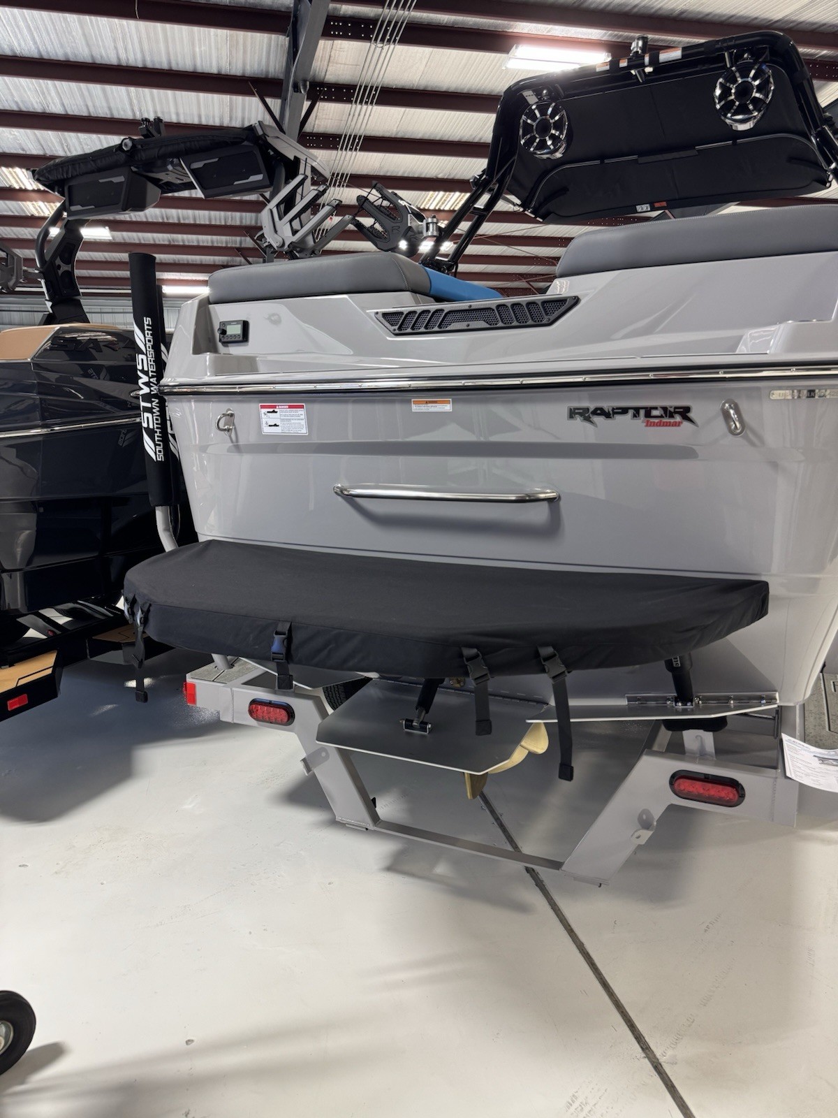 MOOMBA Boats Platform Cover 2014-2025