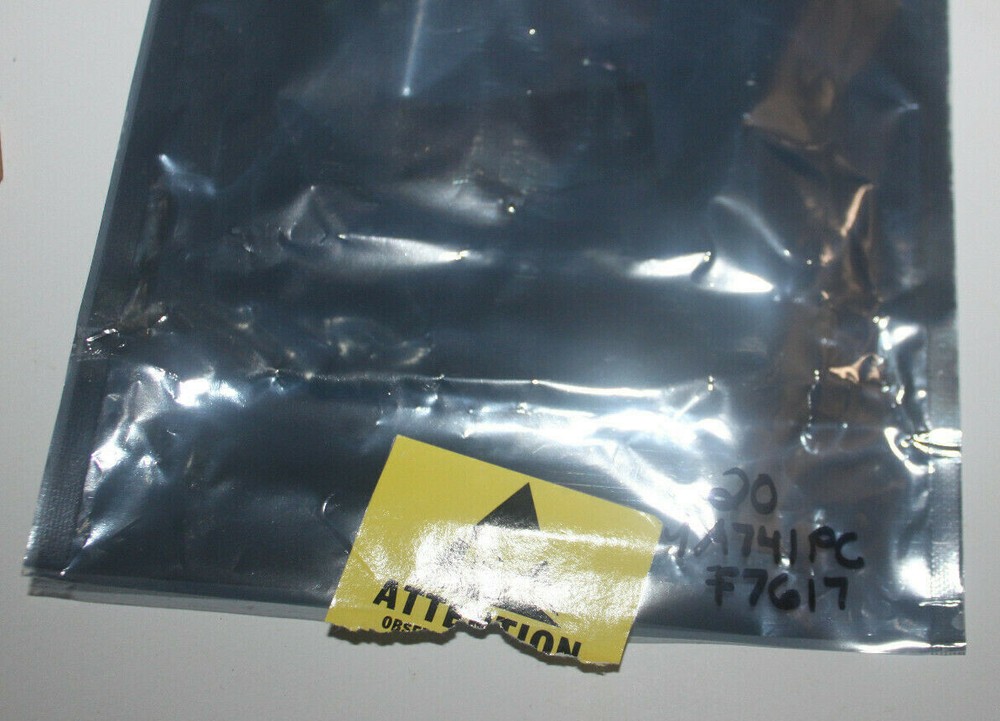 Vintage IC Chips A741 A741PC 7617 NOS Quantity 20