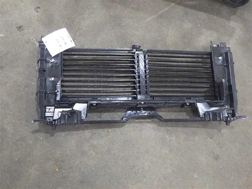 2026 Traverse Upper Air Shutter 26438944