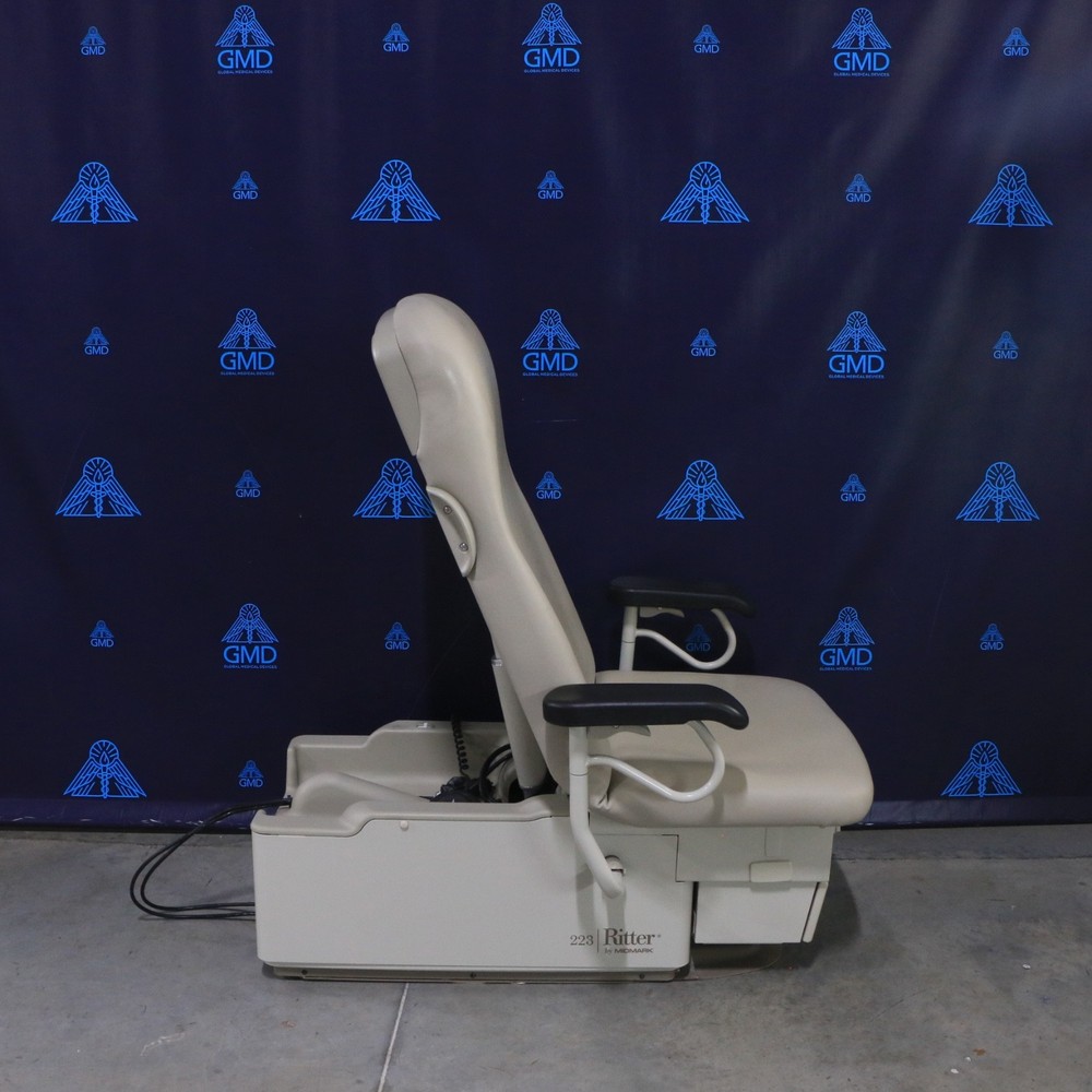 Midmark Ritter 223 Power Examination Table