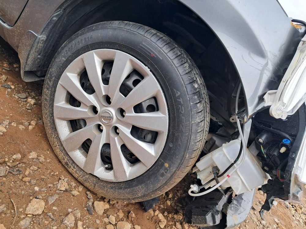 Console Front Floor Cloth S Fits 14-17 LEAF 4884151