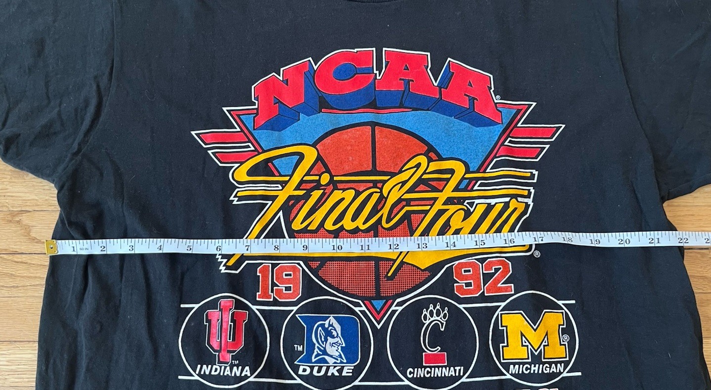 Vintage 90’s March Madness Final 4 Single Stitch Shirt Mens XL Graphic Print USA