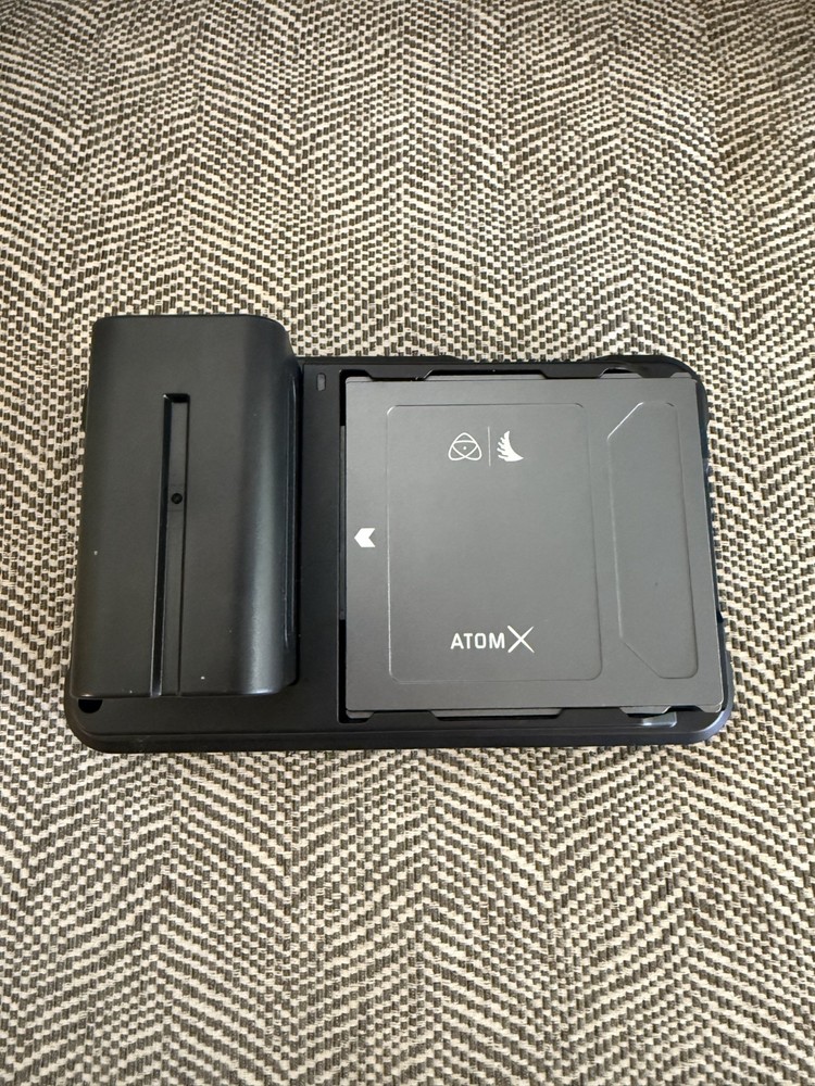 Atomos Ninja V + Angelbird 1TB AtomX SSDmini