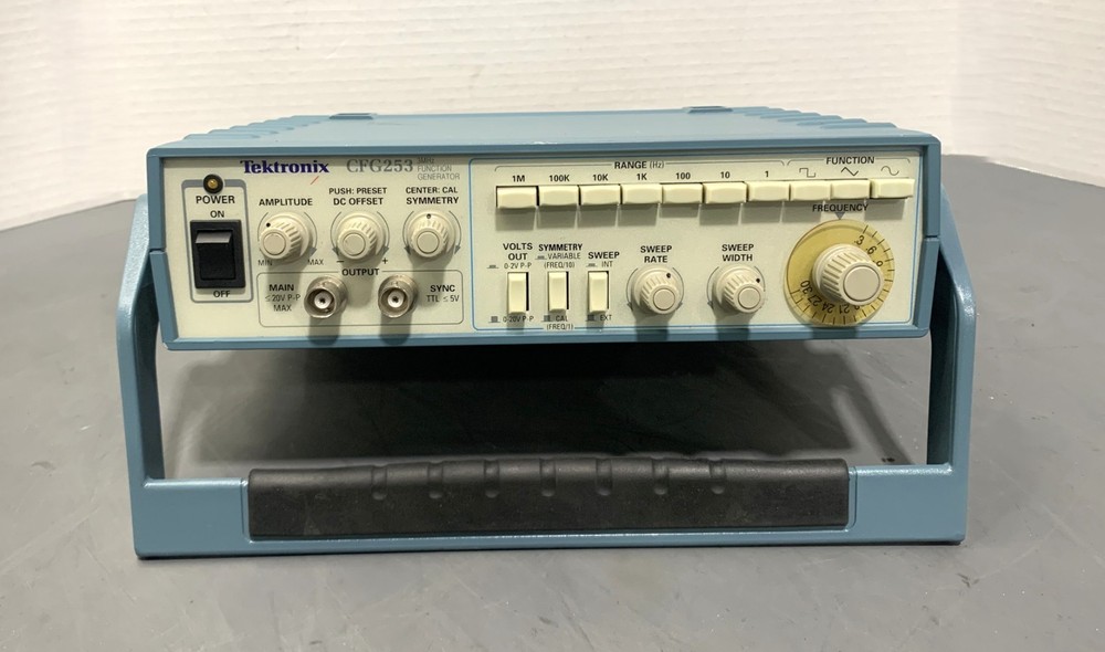 Tektronix CFG253 3MHZ Function Generator Tested