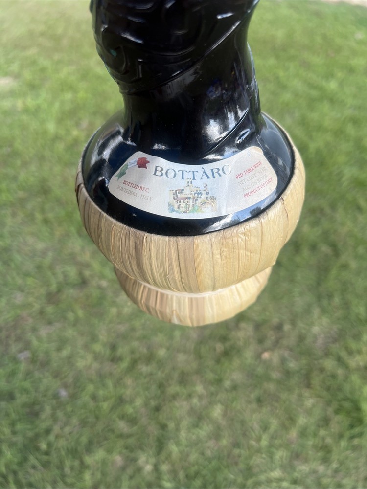 Bottaro Red Table Wine Bottle with Cork