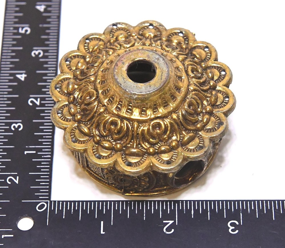 VINTAGE BRASS FINISH LIGHT PART