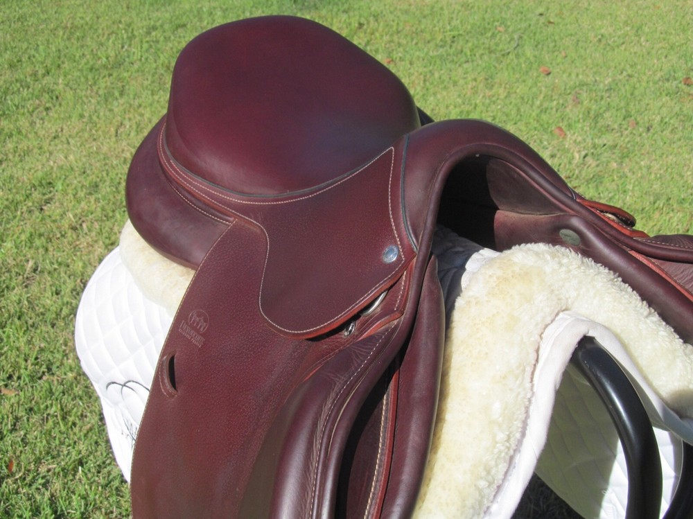18" DEVOUCOUX BIARRITZ S close contact jumping saddle-2A FLAPS-2017 MODEL
