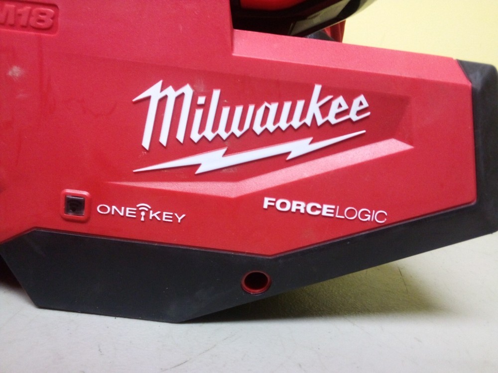 Milwaukee M18 Underground Cable Cutter