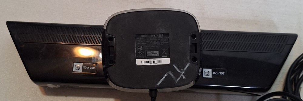 Microsoft 1414 Xbox 360 Kinect Sensor Bar