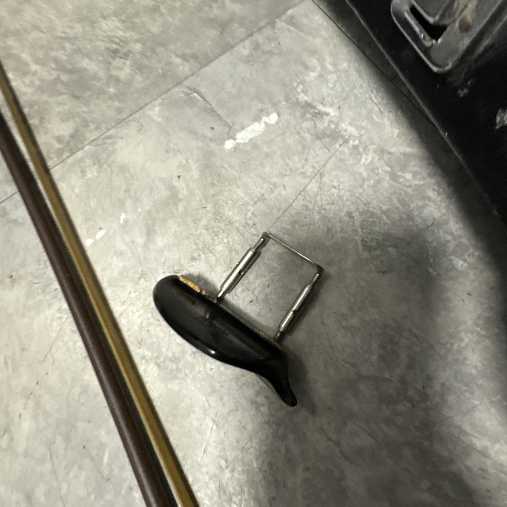 Lark Violin & Case. M5002-2