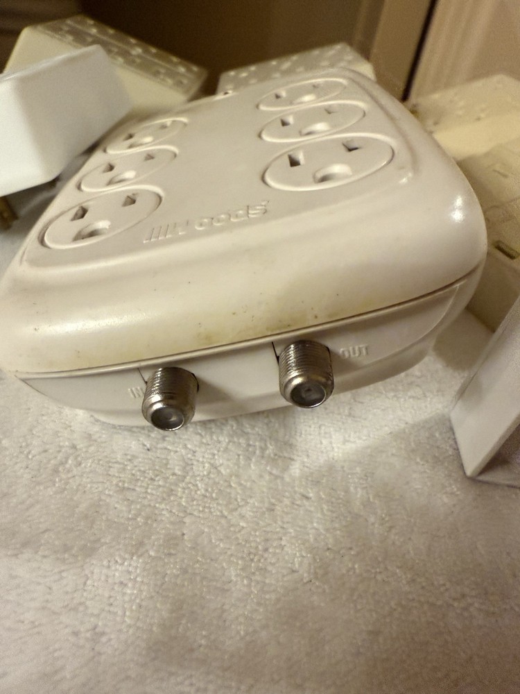 7 Electrical Extenders /surge Protectors