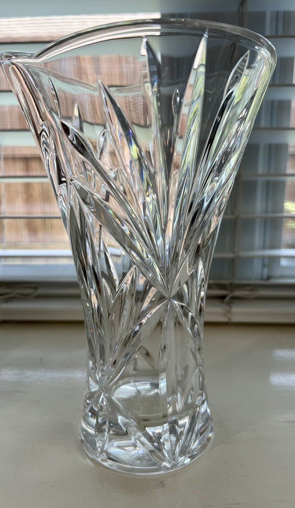 Lenox  crystal vase starburst