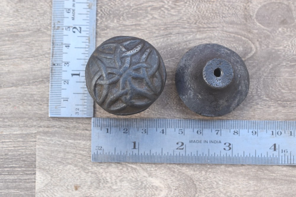 Vintage cast Iron door knobs cabinet round drawer handles pull rustic 10 pcs