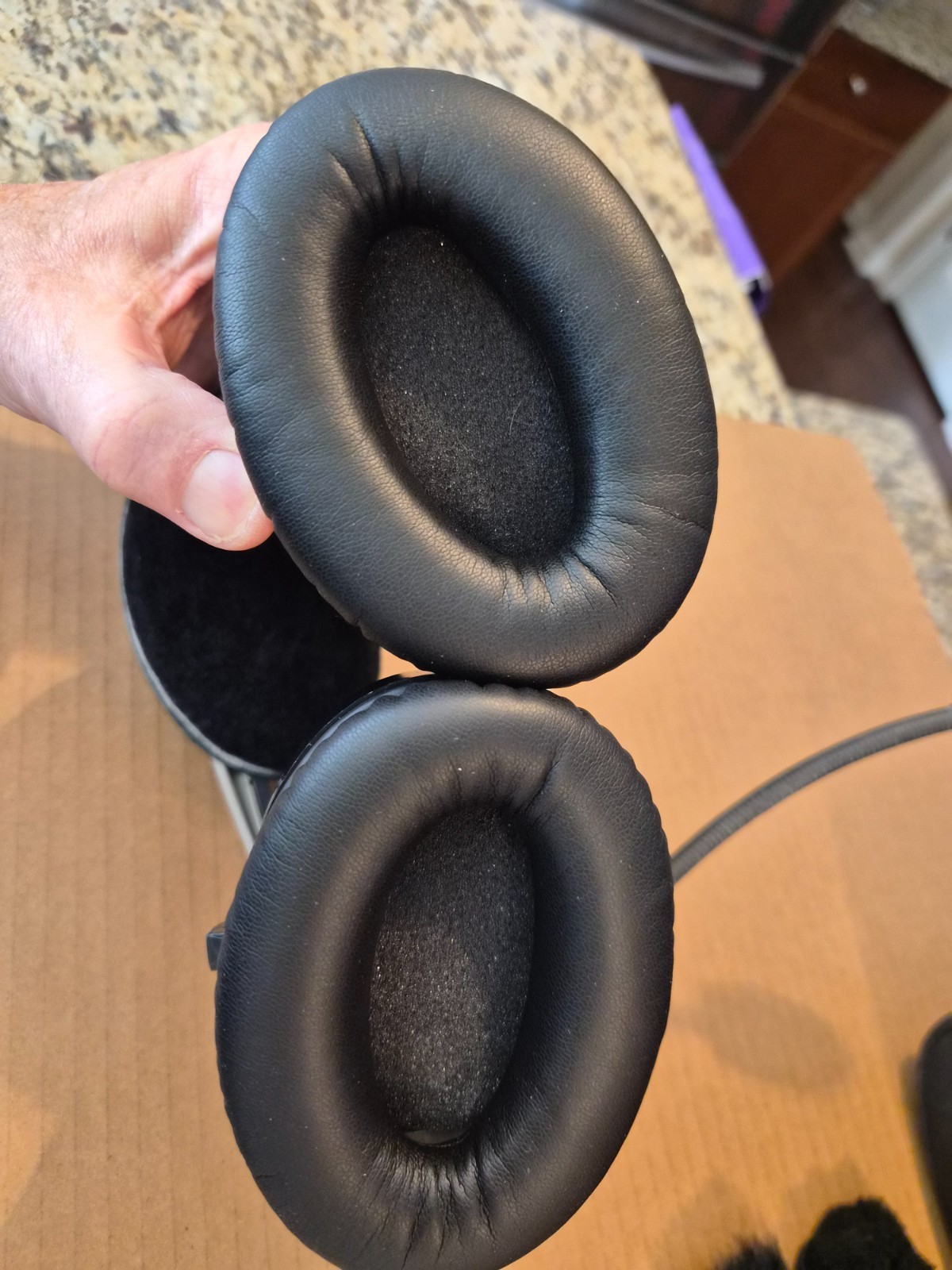 Bose Aviation Headset AH/ANC 32108) - Active Noise Cancelling