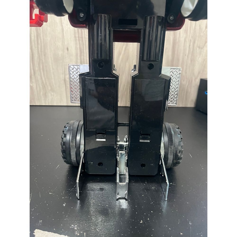 1987 Space Defender Battery Operated 1/14 Scale Variable Model Transformer Robot