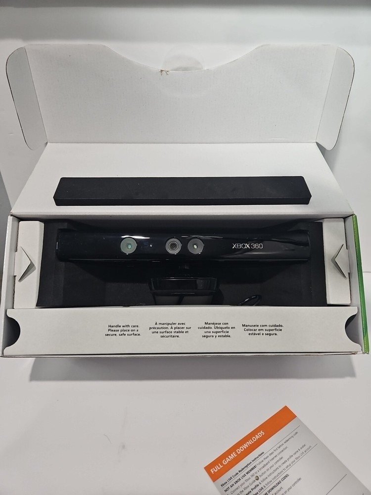 Kinect Sensor Bar for Microsoft Xbox 360 New Open Box With Unused Game Codes