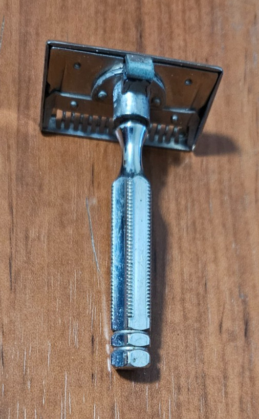 Ever-Ready vintage razor