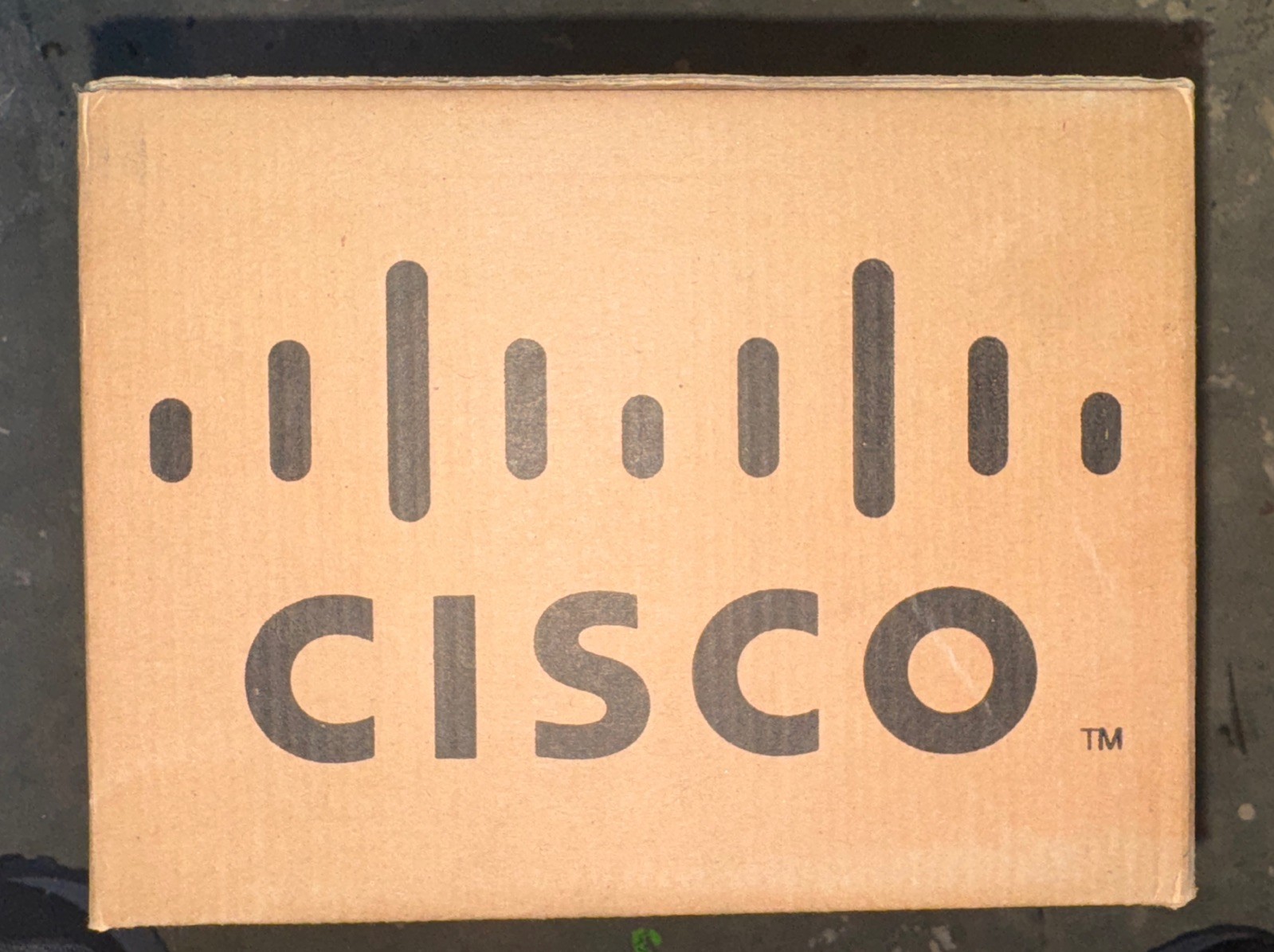 Cisco AIR-ANT2413P2M-N 2.4-GHz 13-dBi Directional Antenna ( Factory Sealed)