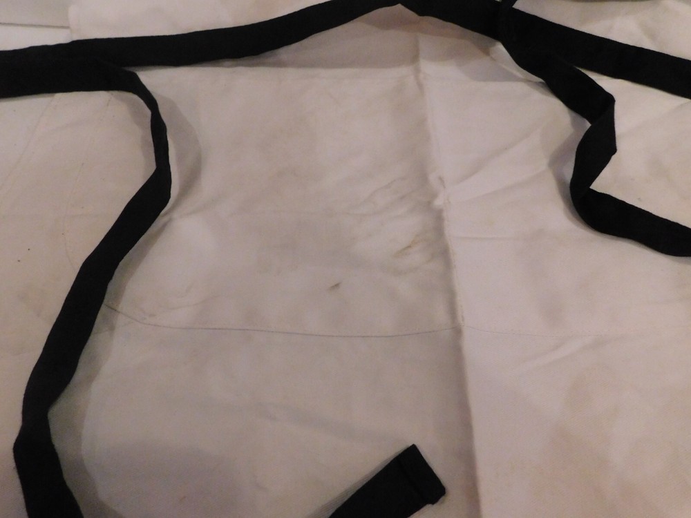 NICE BEEFEATER IMPORTED GIN APRON - NEAT BARWARE ITEM