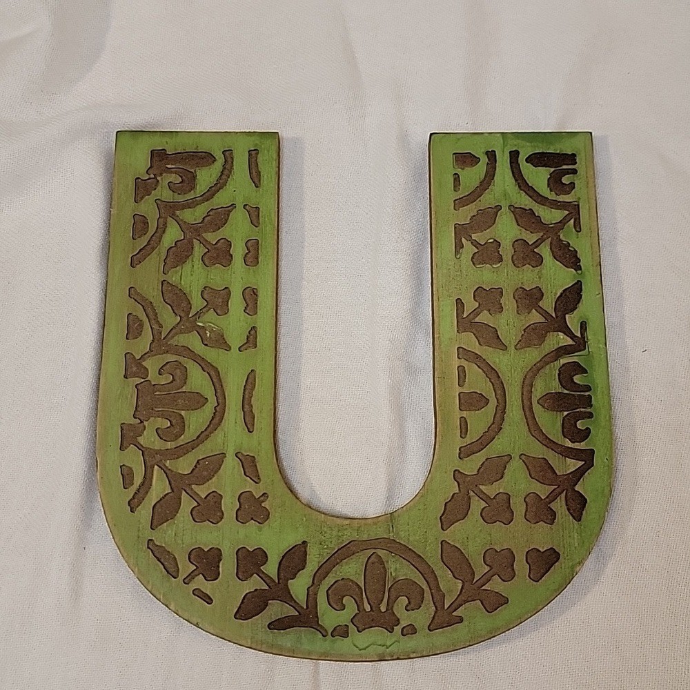 Wooden letter "U"