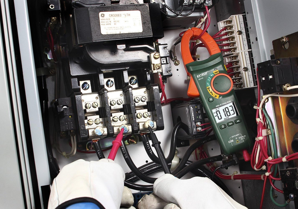 MA440 400A AC Clamp Meter - True RMS, Non-Contact Voltage, Compact Multimeter