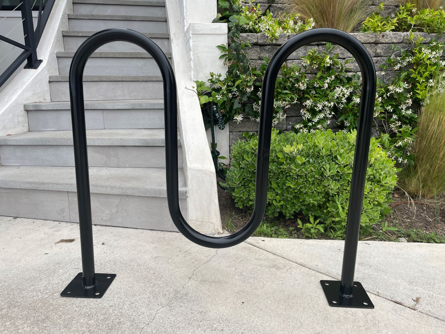 Sandbaggy Commercial Dual Loop Wave Bike Racks - In Ground - 5 Bike Capacity