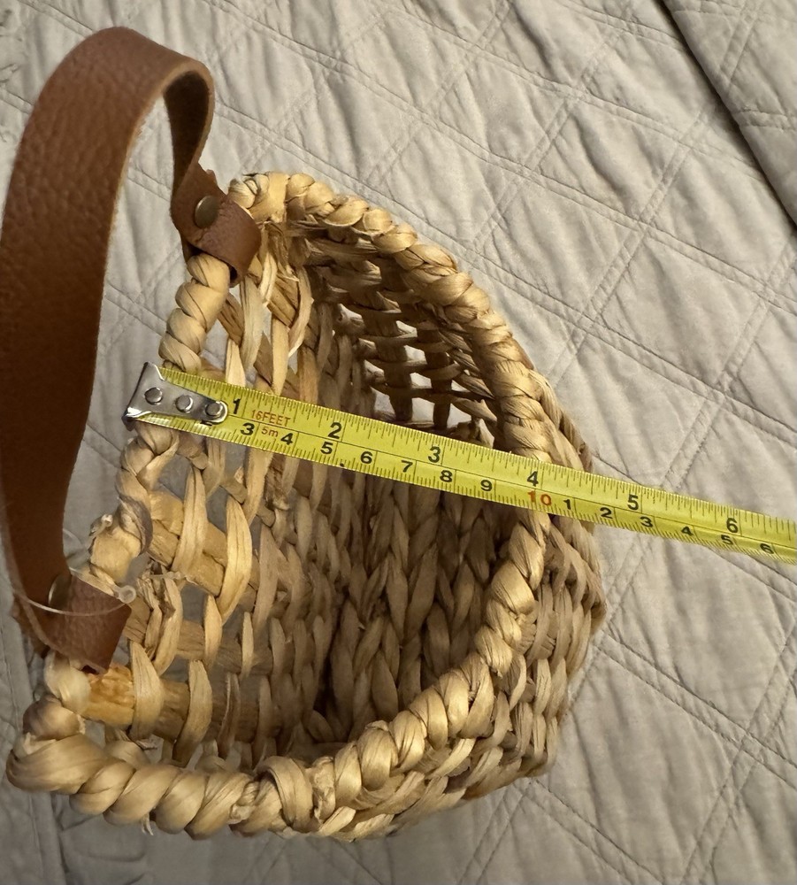 Hanging Wall Basket-New