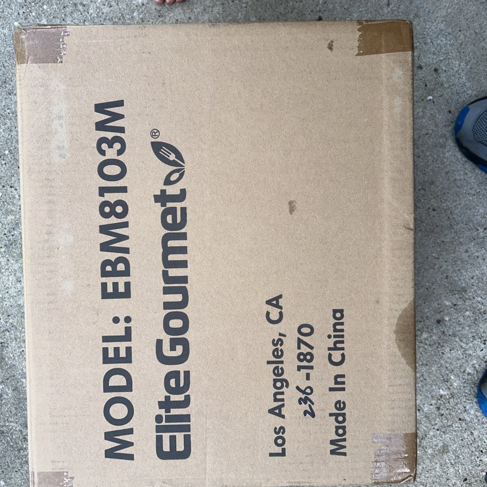 Elite Gourmet EBM8103M Programmable Bread Maker, 2lb, Mint - new in box