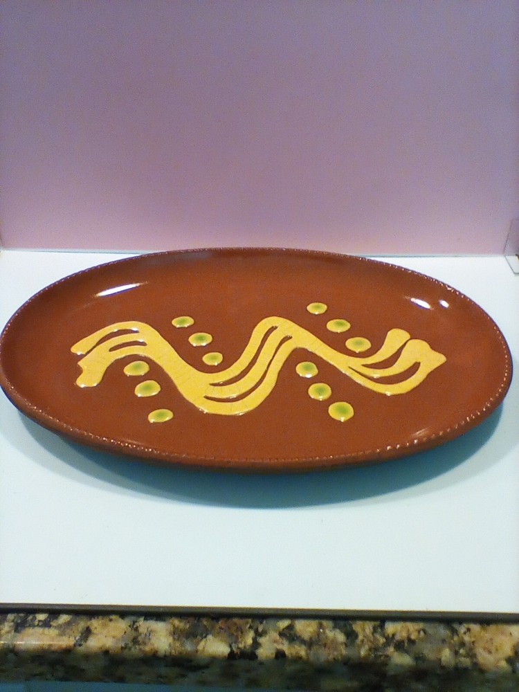 K & K INTERIORS, INC~ DECORATIVE REDWARE PLATTER Columbus, WI