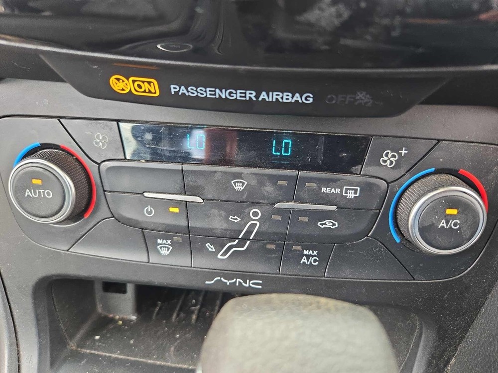 Used A/C Selector Switch fits: 2017 Ford Focus gasoline automatic temperature co