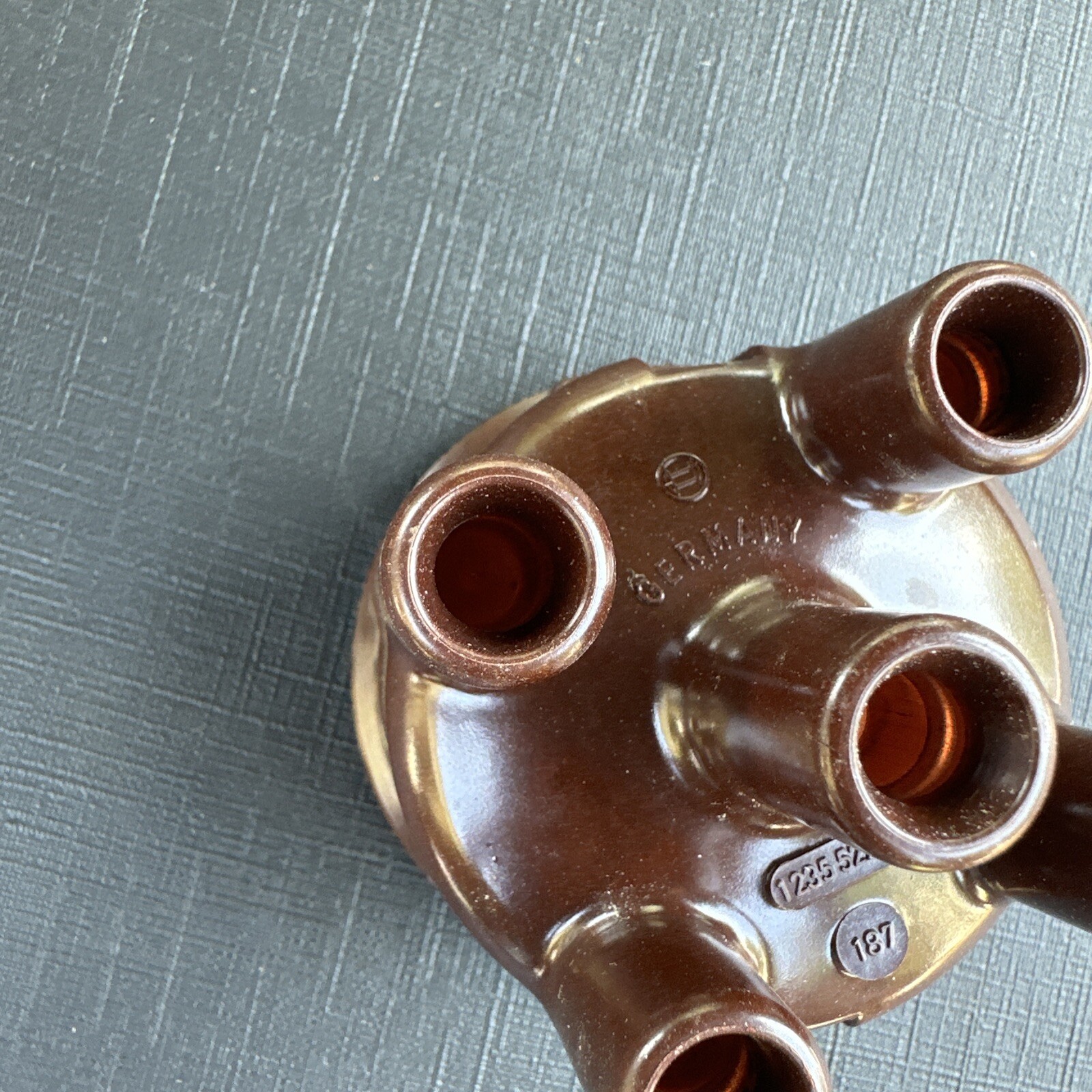 Vintage NOS Bosch 1235522107 187 Distributor Cap BMW Volvo MADE IN GERMANY