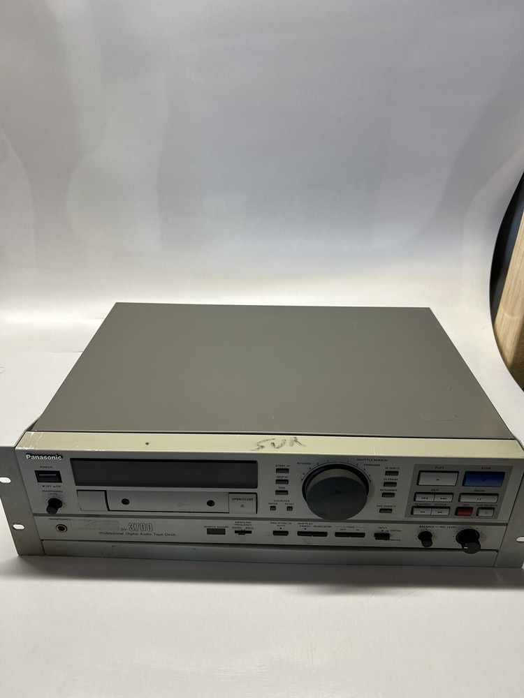 Panasonic SV 3700 DAT Recorder Digital Audio Tape Powers On