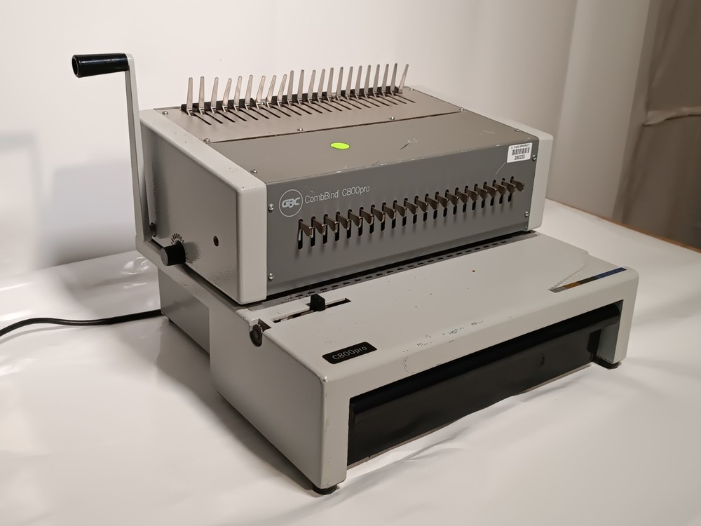 GBC CombBind C800PRO Electric Binding Machine, Binds 500 Sheets, Punches 25