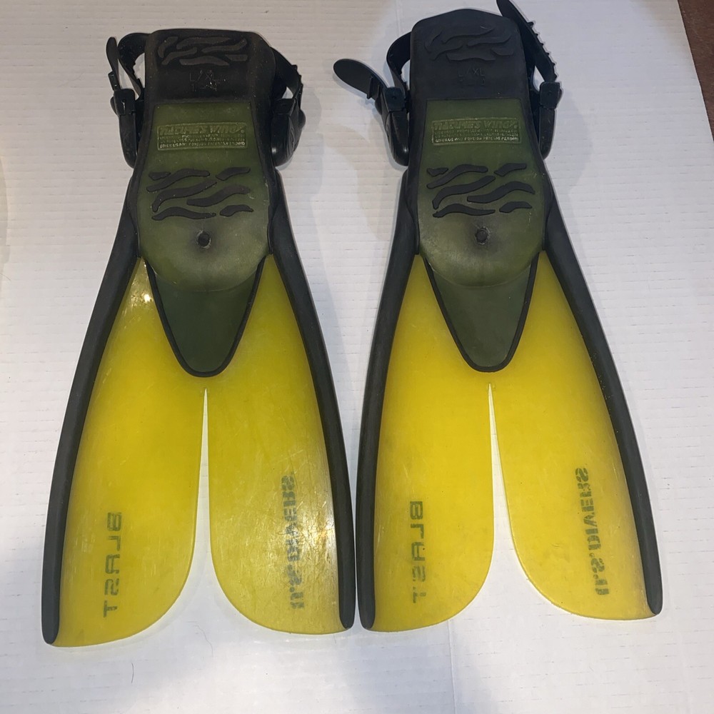 U.S. Divers Blast Set