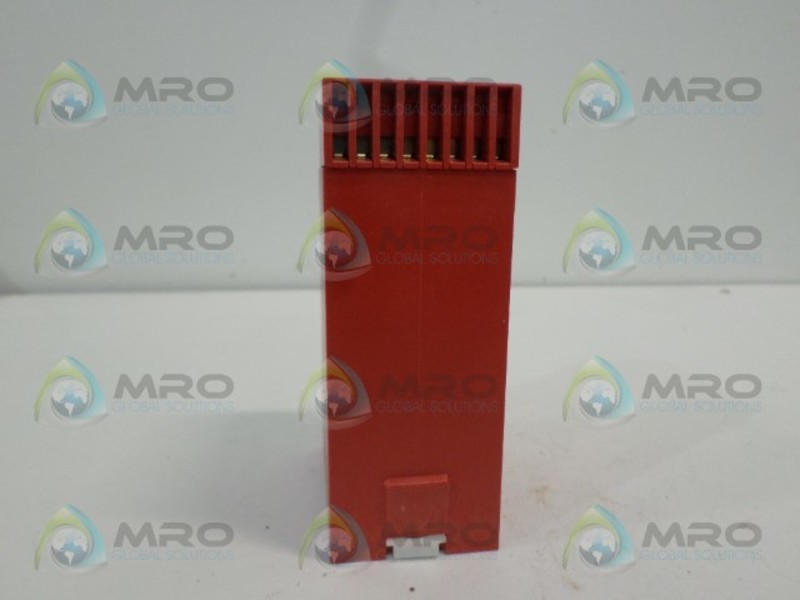 GUARDMASTER FERROCODE 02070 440N-C02070 CONTROL UNIT 110/240VAC NSNP