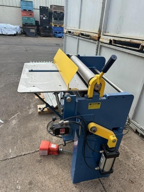 Acrotech One pass roll bending machine MODEL 1824 Sheet metal roller