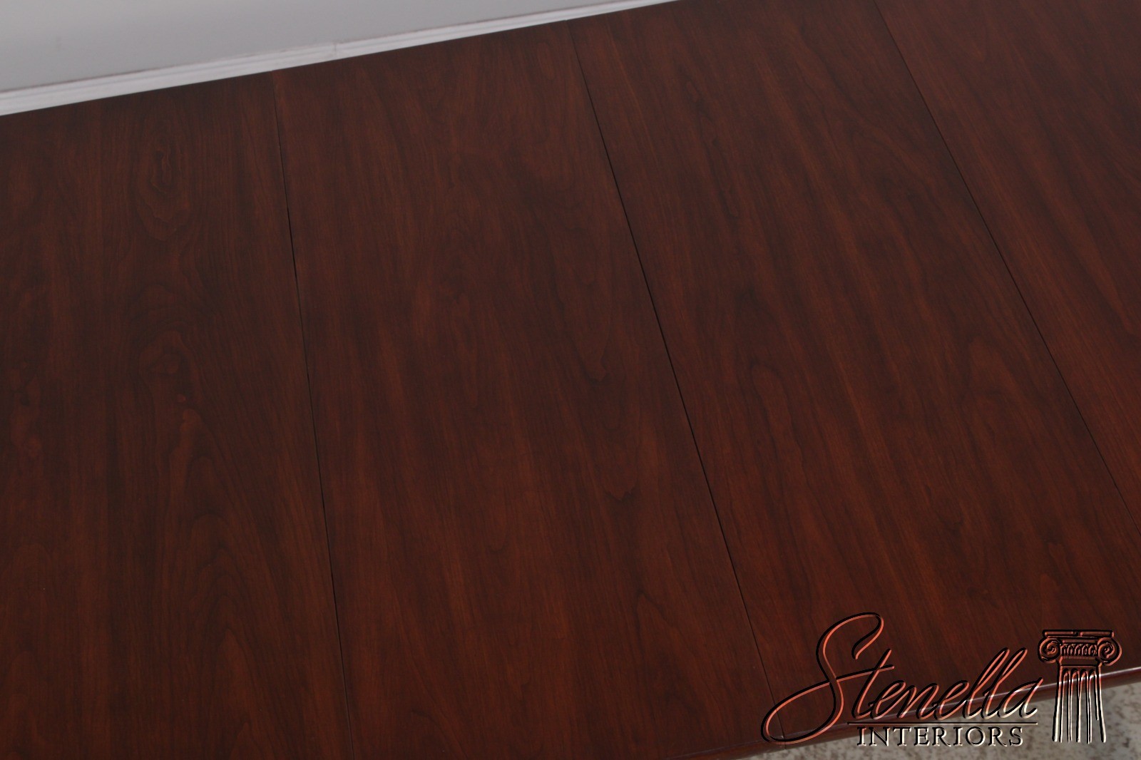 LF72273: HENKEL HARRIS Cherry Queen Anne Style Double Pedestal Dining Table