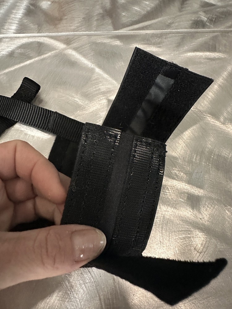 PETSAFE ** Comfortable Nylon Padded DOG MUZZLE ** MEDIUM Black